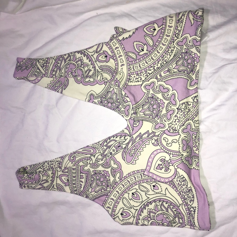 Montce lilac paisley Kim bikini top - Picture 4 of 9